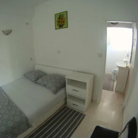 Πανσιόν Salona Suite