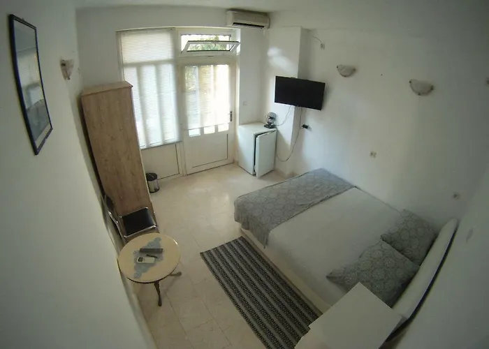 Salona Suite Guest house