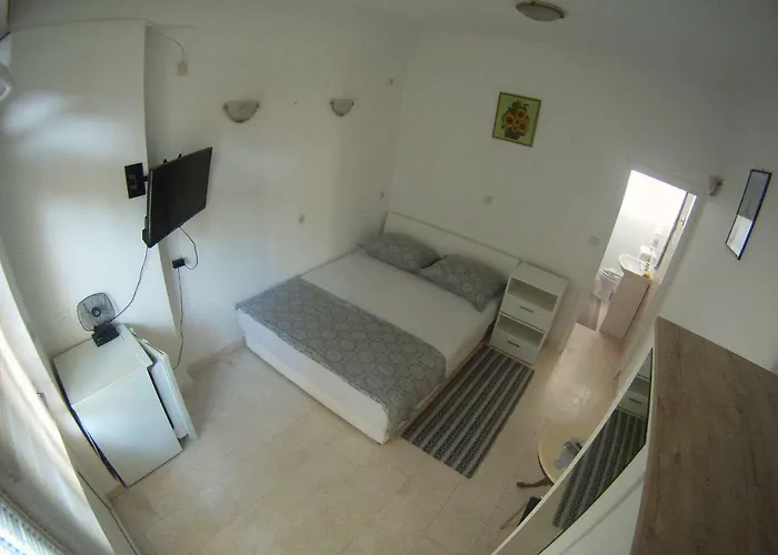 Salona Suite Guest house 4*